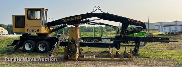 image for item II9146 2003 Tigercat 230B  log loader
