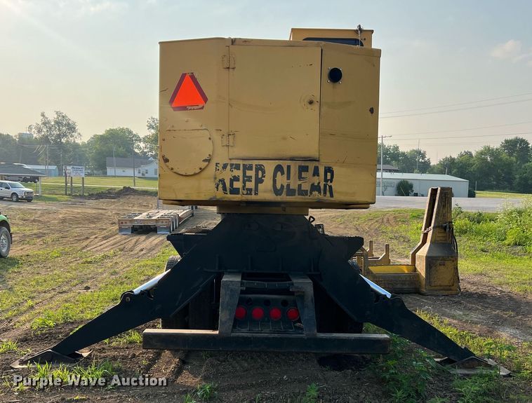 image for item II9146 2003 Tigercat 230B  log loader