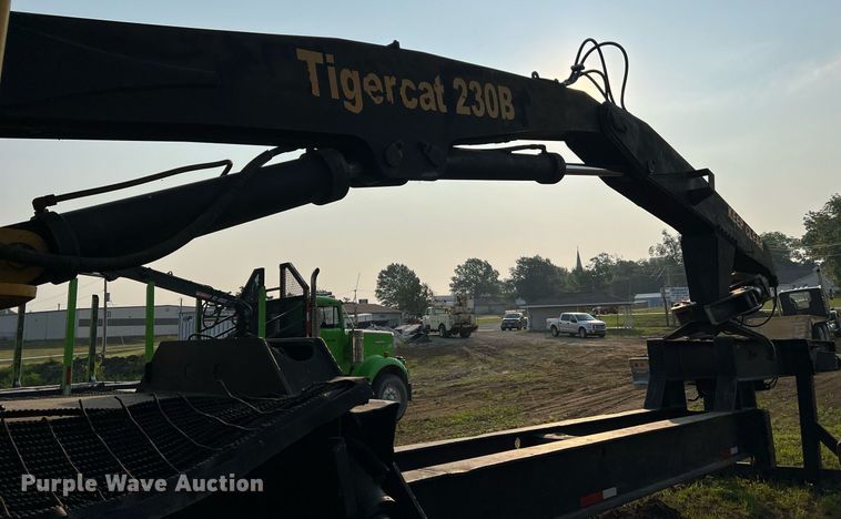 image for item II9146 2003 Tigercat 230B  log loader