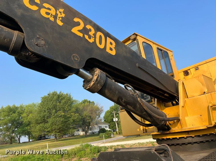 image for item II9146 2003 Tigercat 230B  log loader