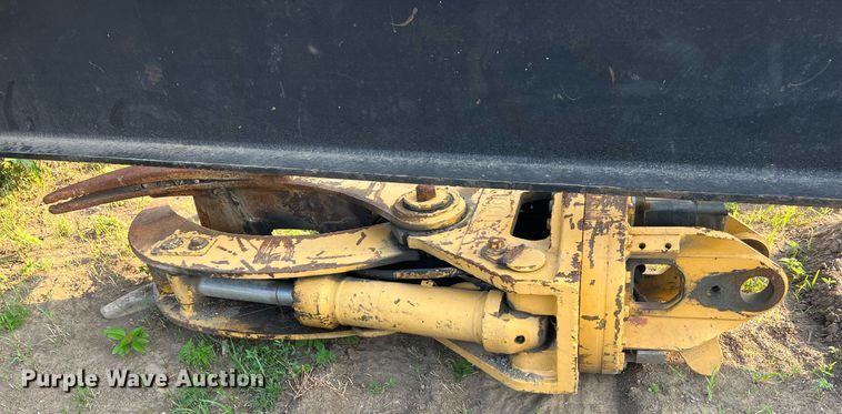 image for item II9146 2003 Tigercat 230B  log loader