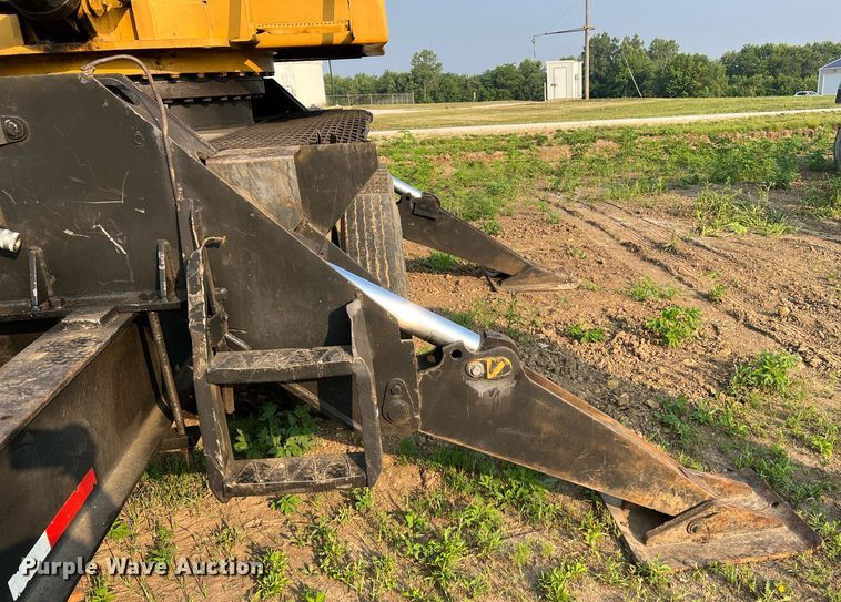 image for item II9146 2003 Tigercat 230B  log loader