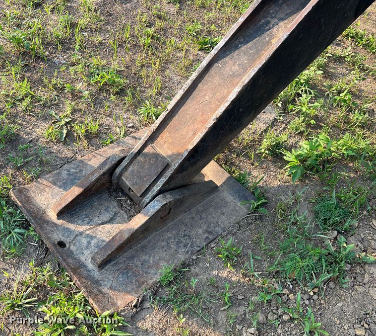 image for item II9146 2003 Tigercat 230B  log loader