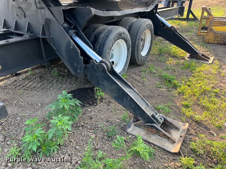 image for item II9146 2003 Tigercat 230B  log loader