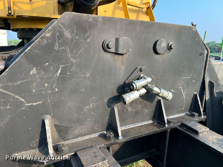 image for item II9146 2003 Tigercat 230B  log loader