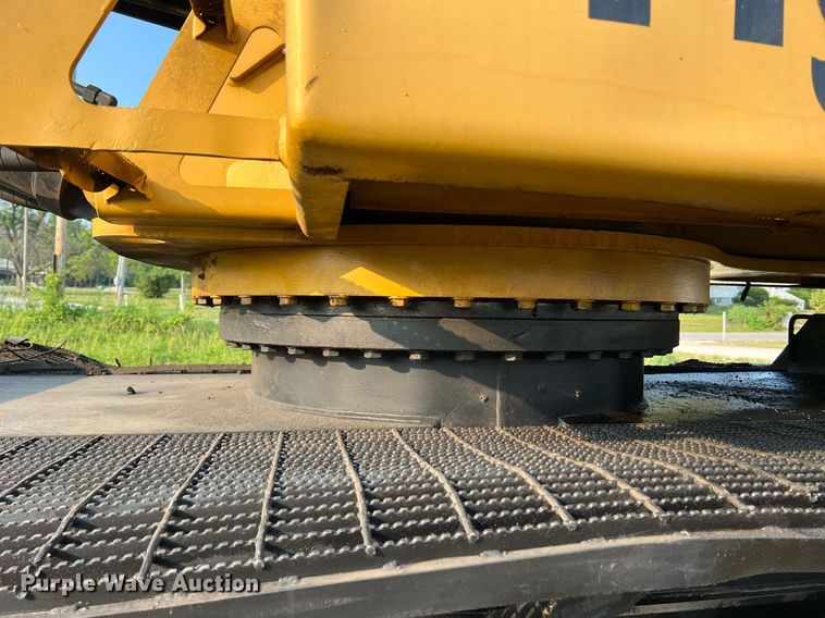 image for item II9146 2003 Tigercat 230B  log loader