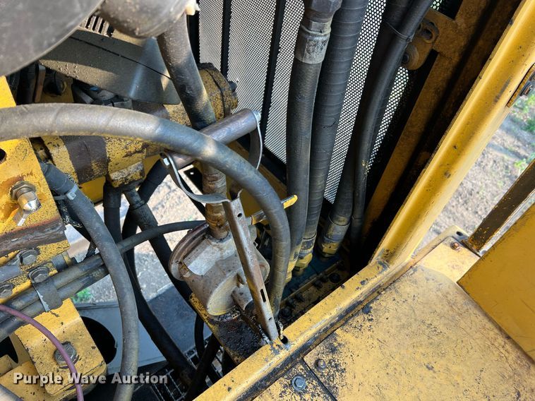 image for item II9146 2003 Tigercat 230B  log loader