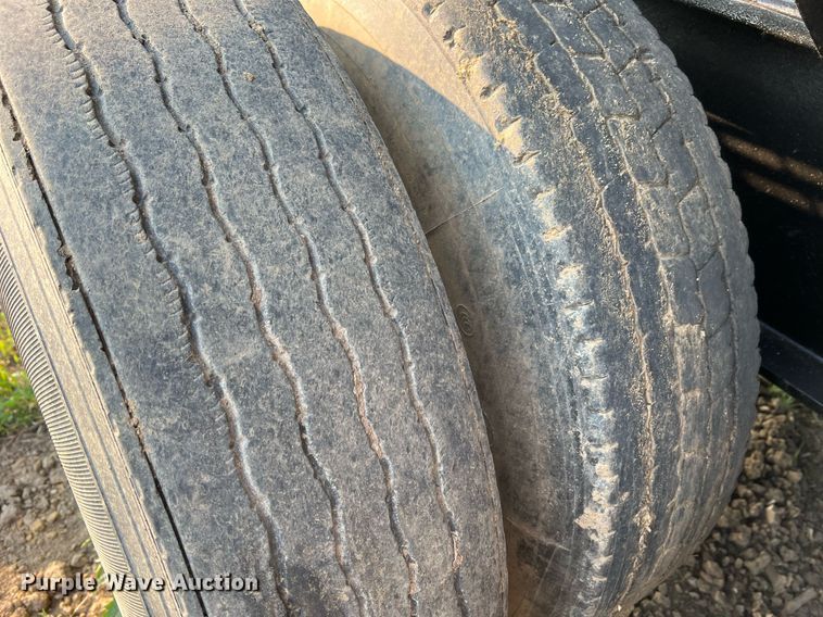 image for item II9146 2003 Tigercat 230B  log loader