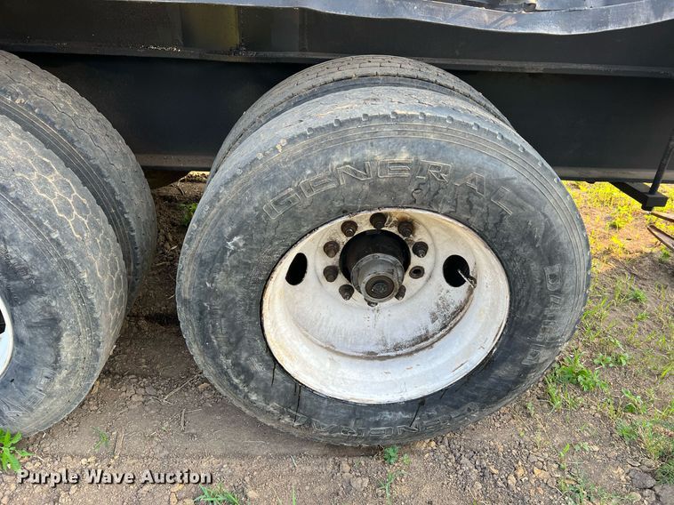 image for item II9146 2003 Tigercat 230B  log loader