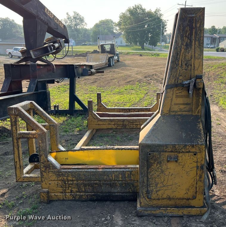 image for item II9146 2003 Tigercat 230B  log loader