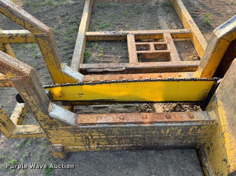 image for item II9146 2003 Tigercat 230B  log loader