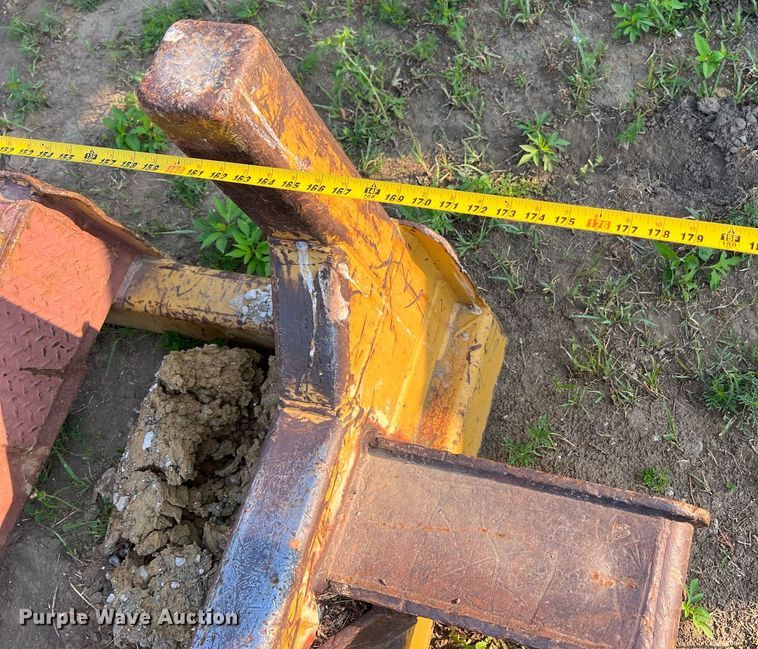 image for item II9146 2003 Tigercat 230B  log loader