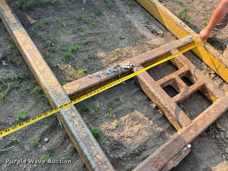 image for item II9146 2003 Tigercat 230B  log loader