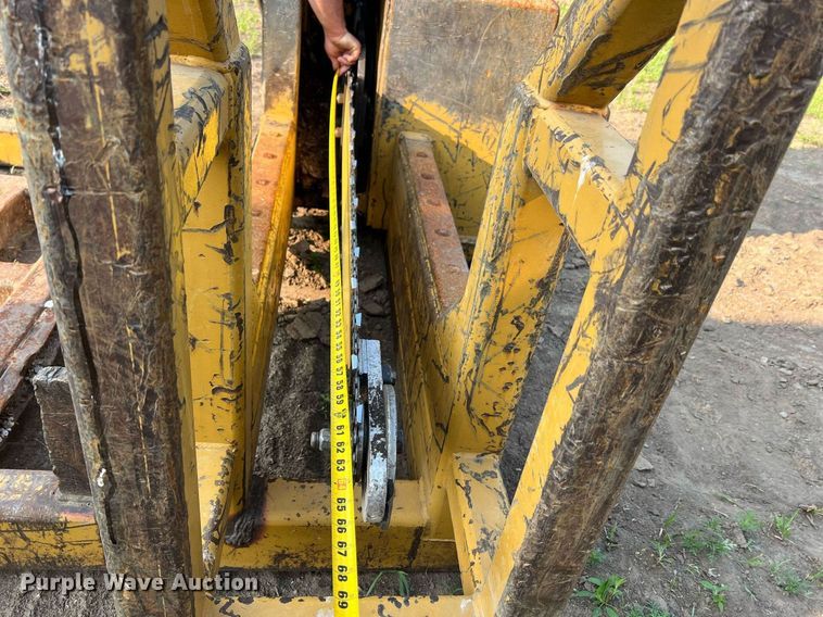 image for item II9146 2003 Tigercat 230B  log loader