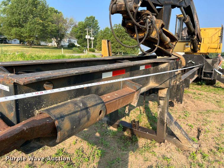 image for item II9146 2003 Tigercat 230B  log loader