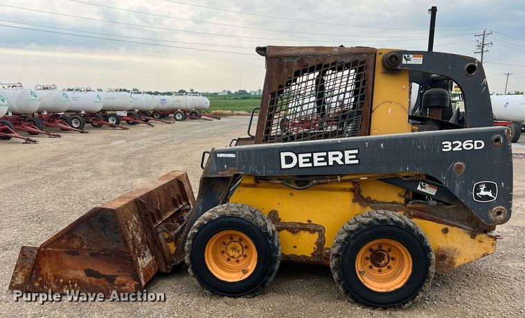 image for item II9178 2012 John Deere 326D  skid steer loader