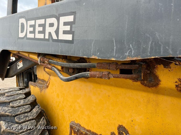 image for item II9178 2012 John Deere 326D  skid steer loader