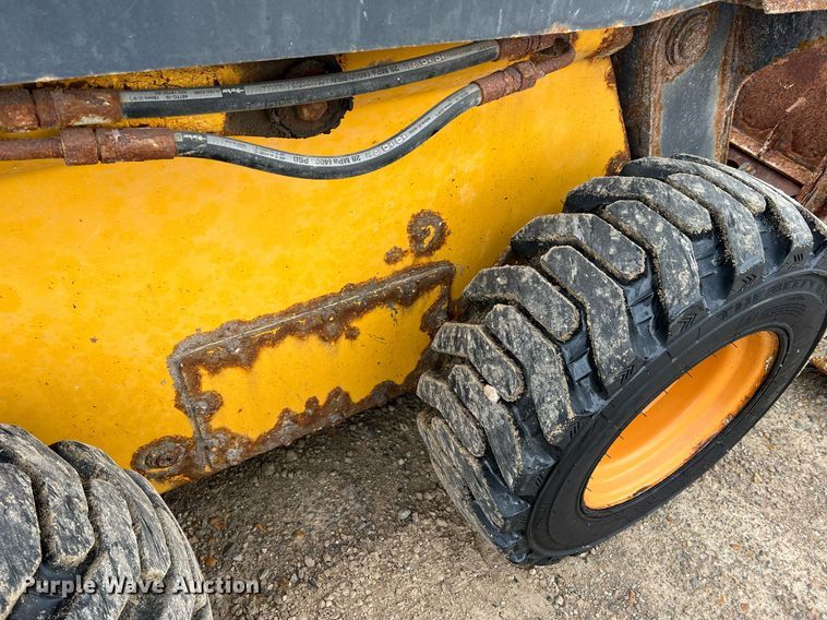 image for item II9178 2012 John Deere 326D  skid steer loader
