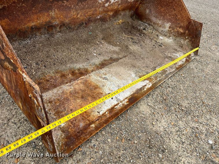 image for item II9178 2012 John Deere 326D  skid steer loader