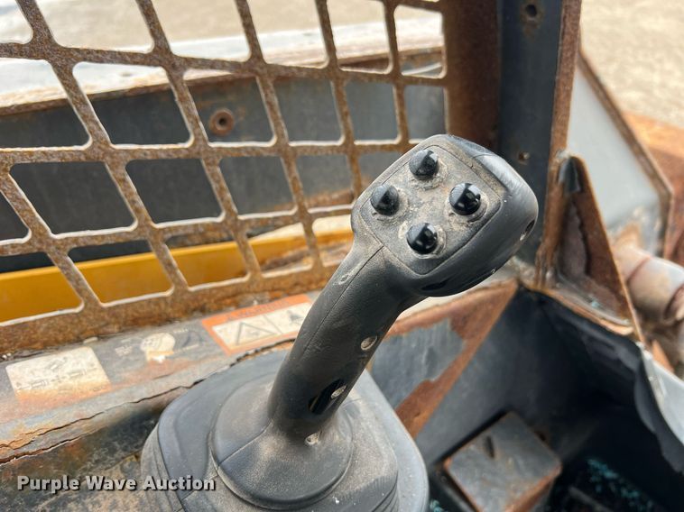 image for item II9178 2012 John Deere 326D  skid steer loader