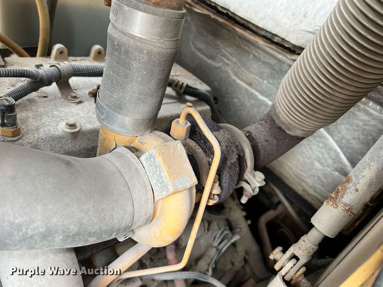 image for item II9178 2012 John Deere 326D  skid steer loader