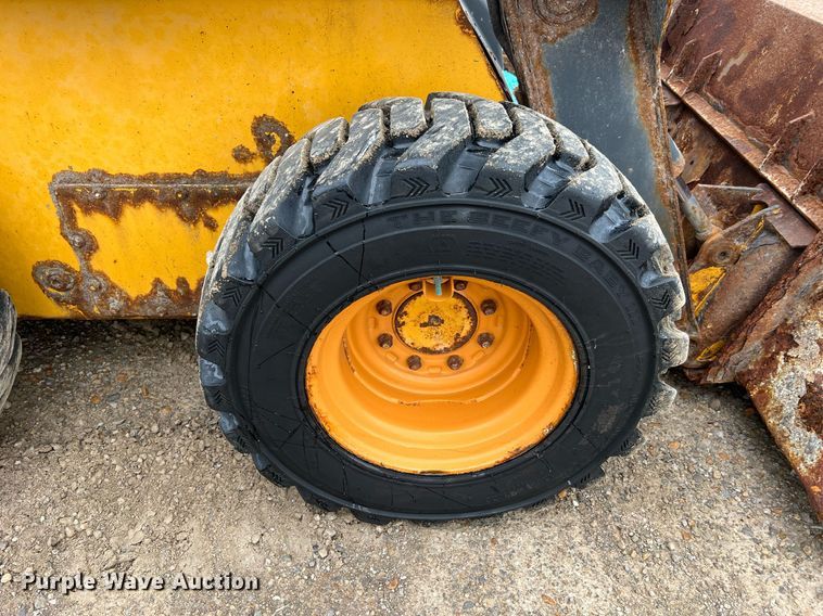 image for item II9178 2012 John Deere 326D  skid steer loader