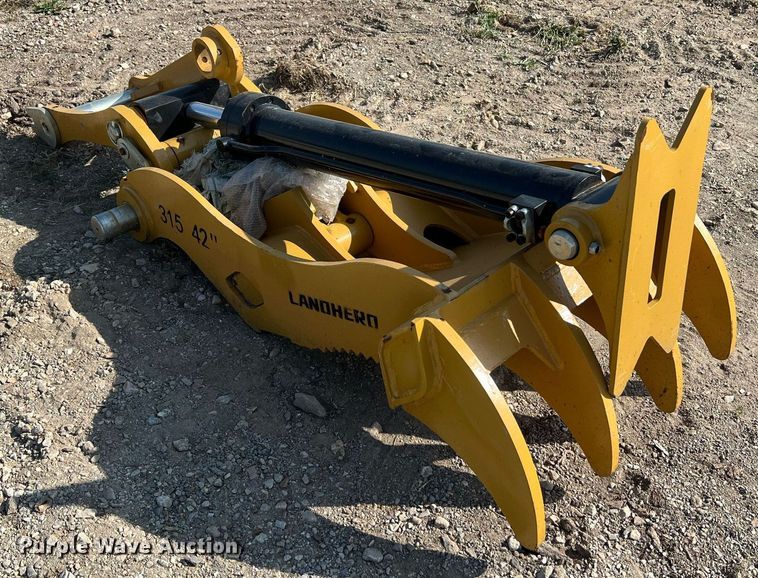 image for item II9185 2022 Landhero CAT315  excavator thumb