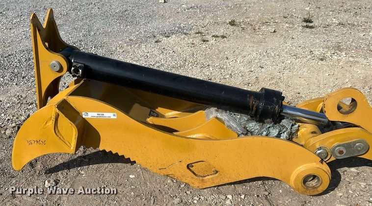 image for item II9185 2022 Landhero CAT315  excavator thumb