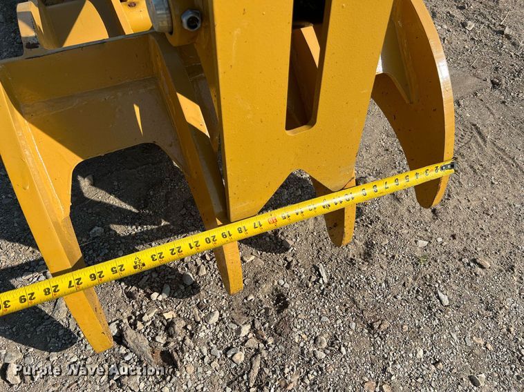 image for item II9185 2022 Landhero CAT315  excavator thumb