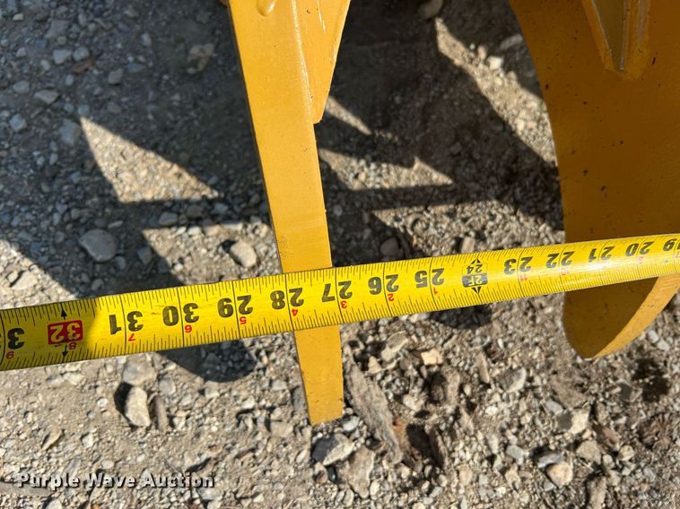 image for item II9185 2022 Landhero CAT315  excavator thumb