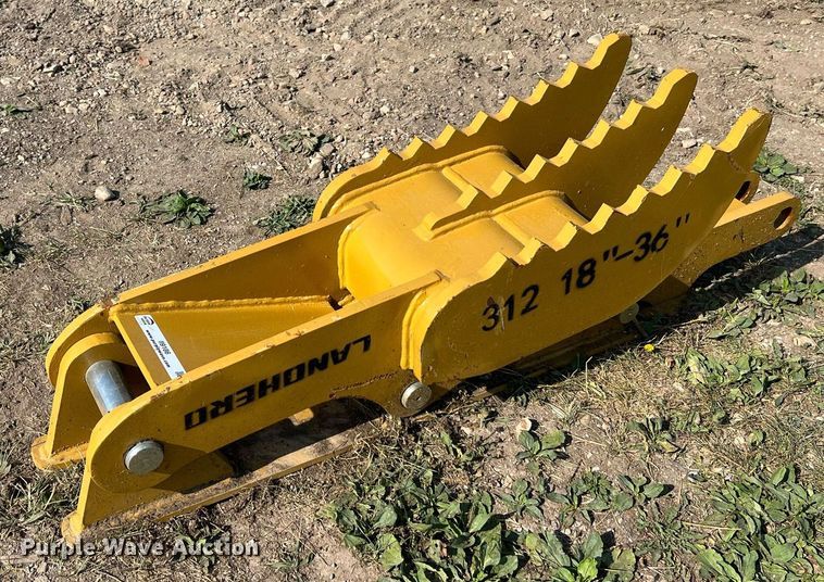 image for item II9186 Landhero CAT312  excavator thumb