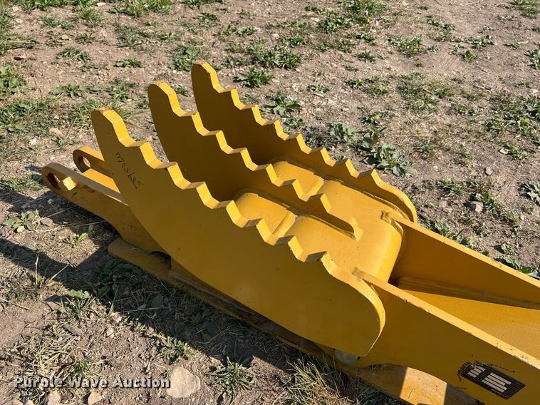 image for item II9186 Landhero CAT312  excavator thumb