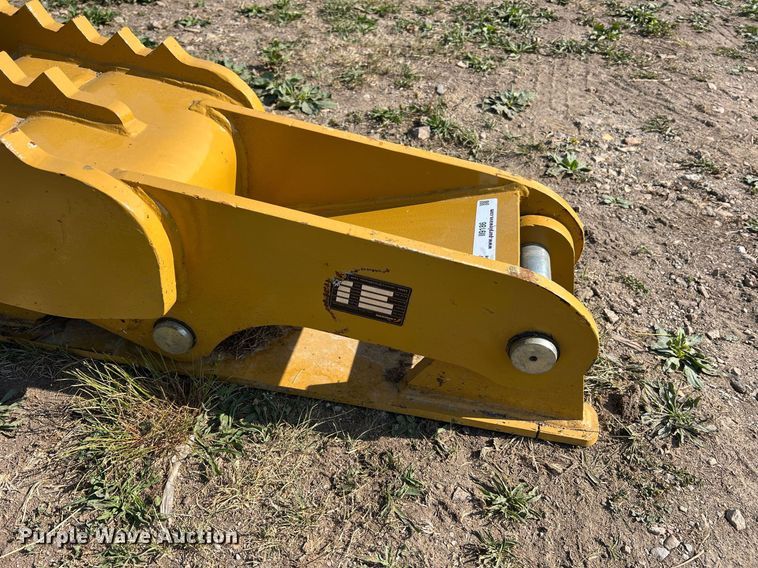 image for item II9186 Landhero CAT312  excavator thumb