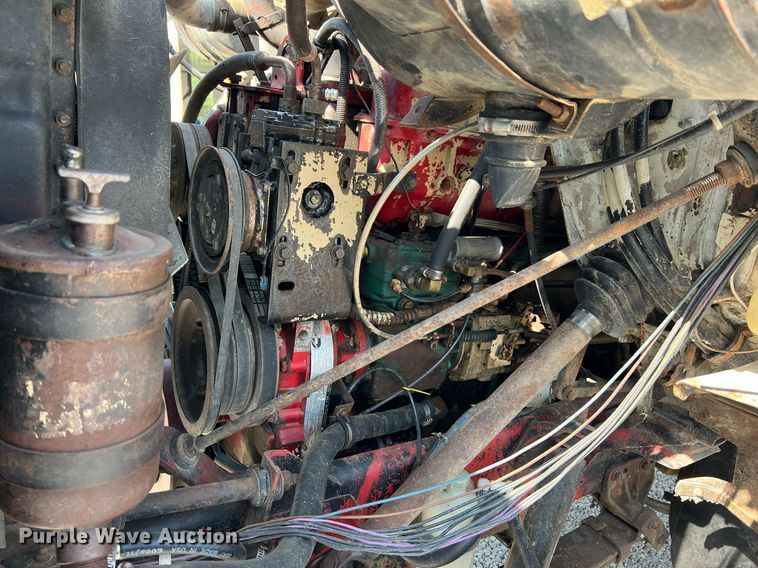 image for item II9187 1982 International F2275  dump truck