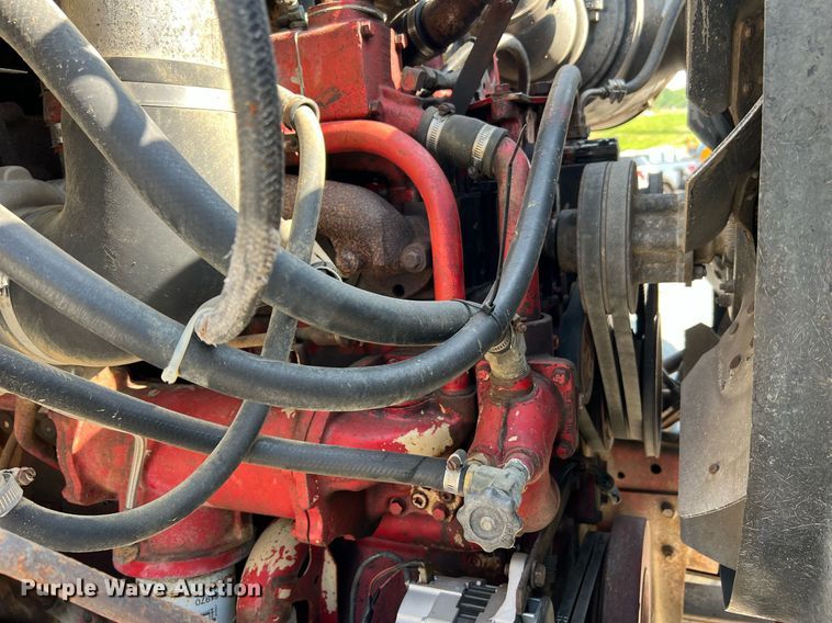 image for item II9187 1982 International F2275  dump truck