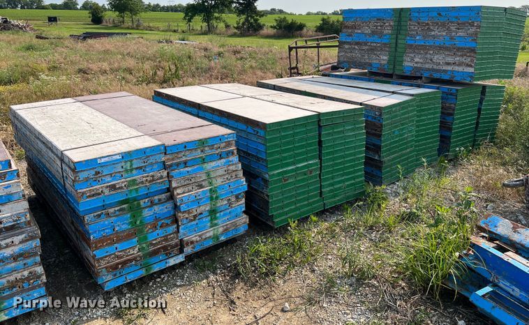 image for item II9194 Approximately 150 concrete forms