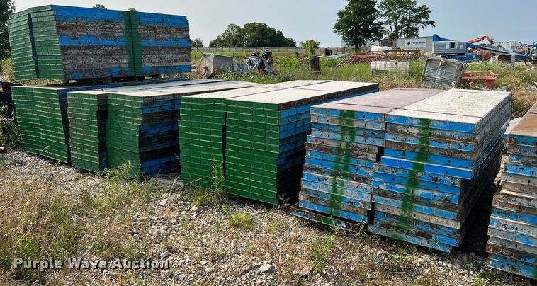 image for item II9194 Approximately 150 concrete forms