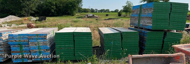 image for item II9194 Approximately 150 concrete forms