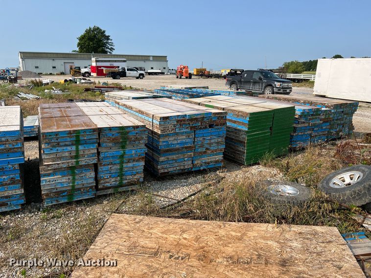 image for item II9195 (5) pallets of concrete forms