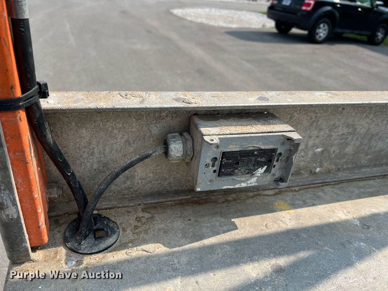 image for item II9197 2005 JLG 2630ES  scissor lift