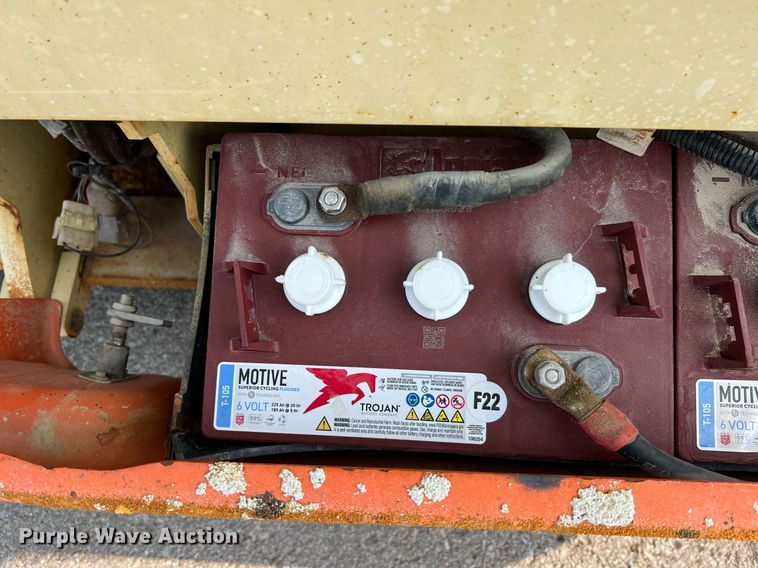 image for item II9197 2005 JLG 2630ES  scissor lift