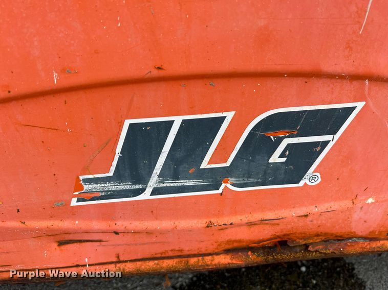 image for item II9197 2005 JLG 2630ES  scissor lift