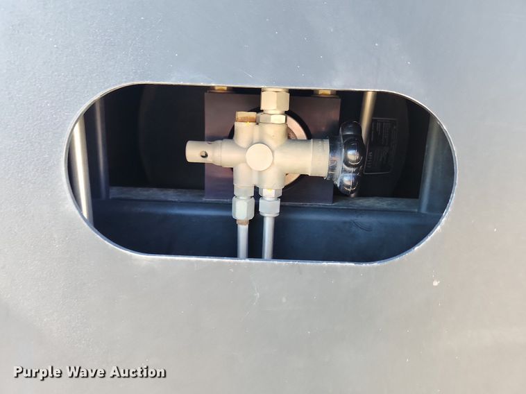 image for item JB9565 2007 Crane Carrier Low Entry  dump truck