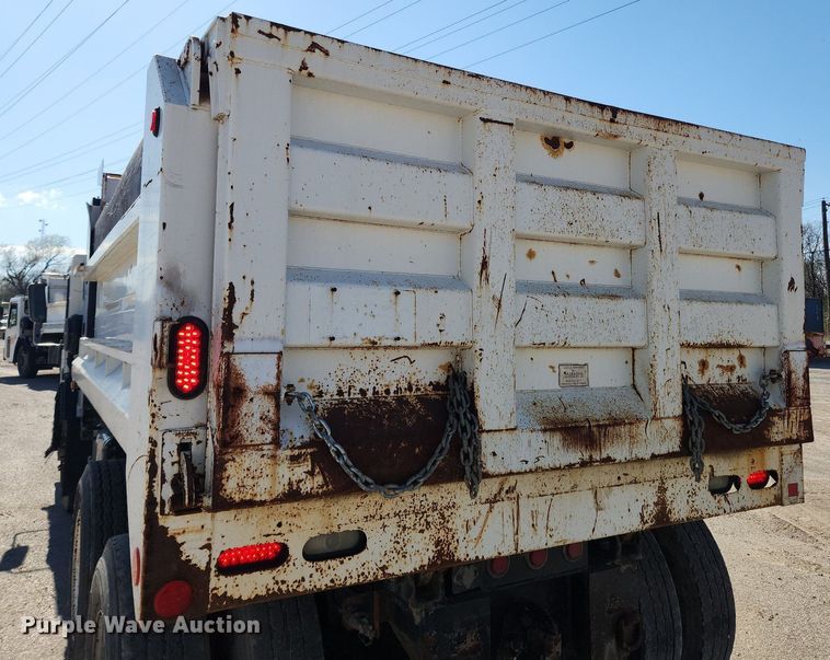 image for item JB9565 2007 Crane Carrier Low Entry  dump truck