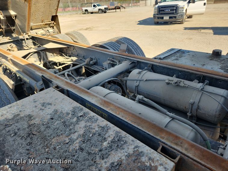 image for item JB9565 2007 Crane Carrier Low Entry  dump truck