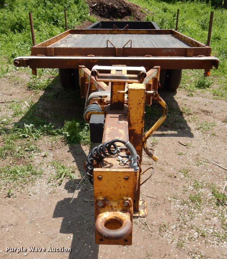 image for item JO9154 2004 Lane  pole trailer