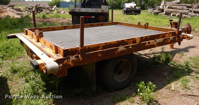 image for item JO9154 2004 Lane  pole trailer