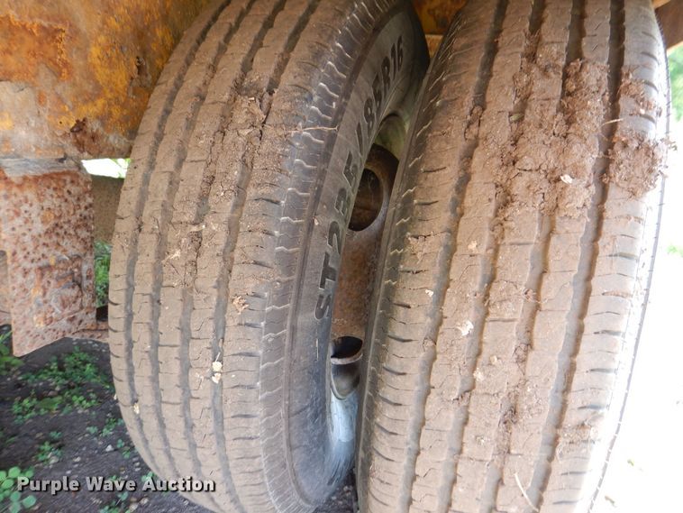 image for item JO9154 2004 Lane  pole trailer