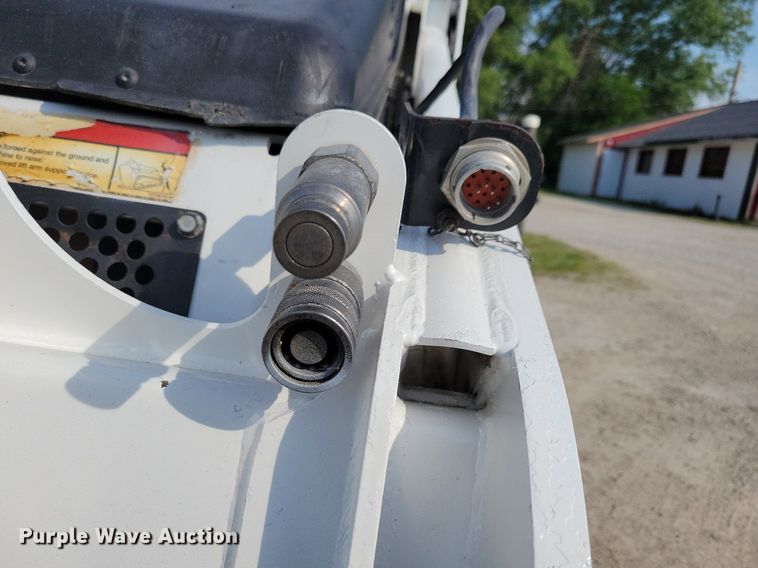 image for item JO9170 2018 Bobcat MT85  compact utility loader