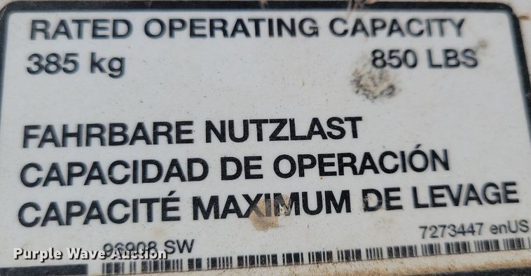 image for item JO9170 2018 Bobcat MT85  compact utility loader